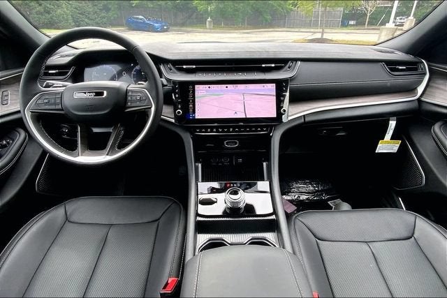 2027 Jeep Grand Cherokee Limited Reserve