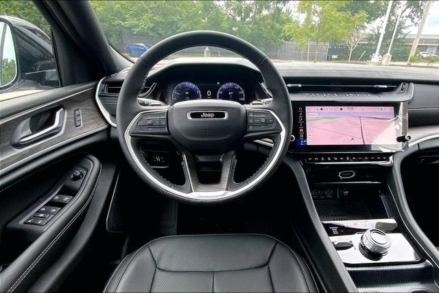 2027 Jeep Grand Cherokee Limited Reserve