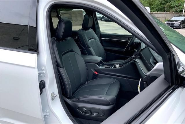 2027 Jeep Grand Cherokee Limited Reserve