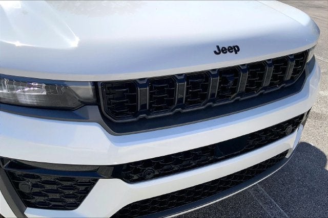2027 Jeep Grand Cherokee Limited Reserve