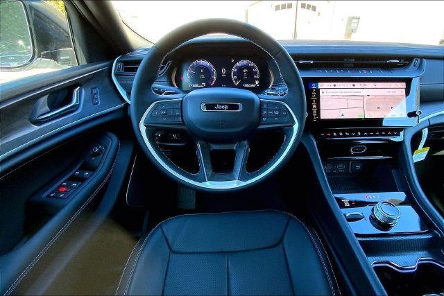 2027 Jeep Grand Cherokee Limited Reserve