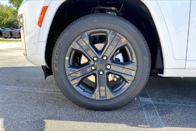 2027 Jeep Grand Cherokee Limited Reserve