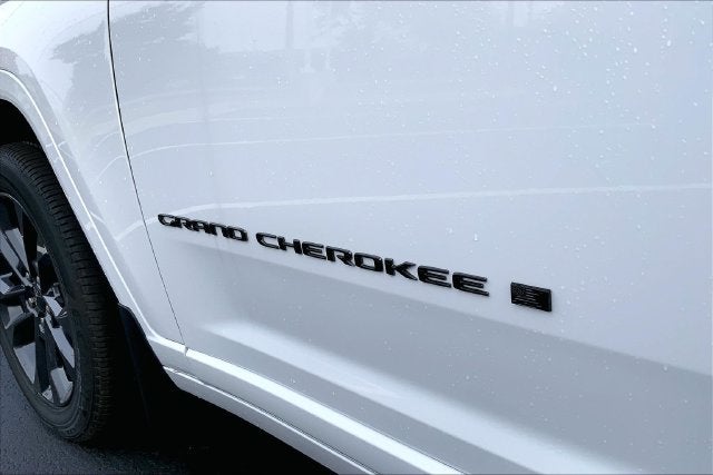2026 Jeep Grand Cherokee Limited Reserve