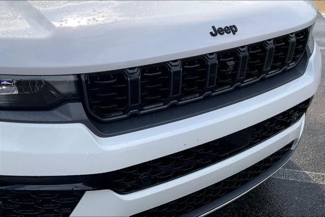 2027 Jeep Grand Cherokee Limited Reserve