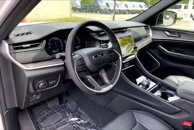 2026 Jeep Grand Cherokee Limited Reserve