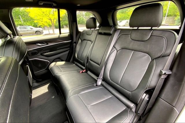 2026 Jeep Grand Cherokee Limited Reserve