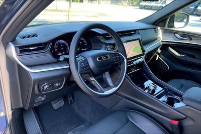 2027 Jeep Grand Cherokee Limited Reserve