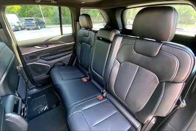 2027 Jeep Grand Cherokee Limited Reserve