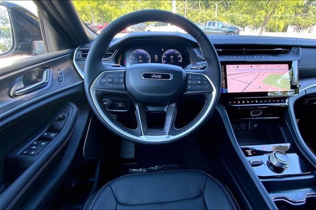 2027 Jeep Grand Cherokee Limited Reserve