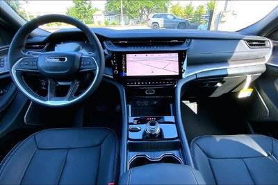 2027 Jeep Grand Cherokee Limited Reserve