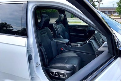 2022 Jeep Grand Cherokee Overland