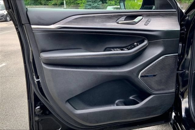 2023 Jeep Grand Cherokee Overland
