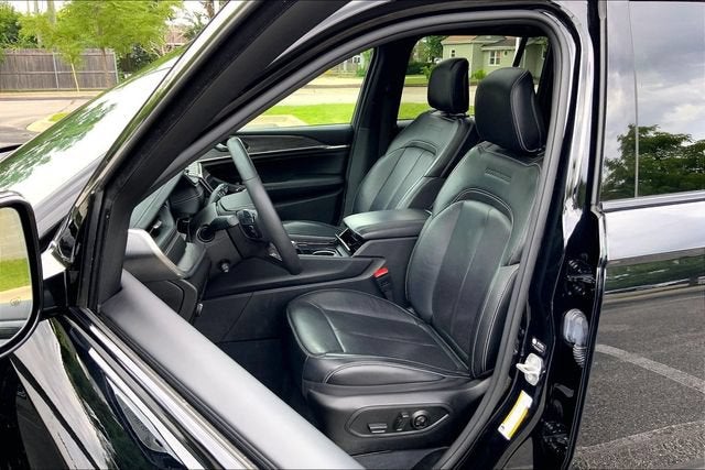 2023 Jeep Grand Cherokee Overland