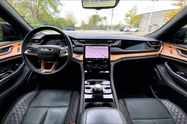 2023 Jeep Grand Cherokee Summit Reserve