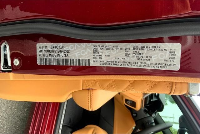 2025 Jeep Grand Cherokee Summit Reserve