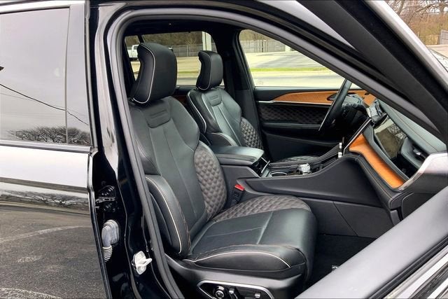 2023 Jeep Grand Cherokee Summit Reserve