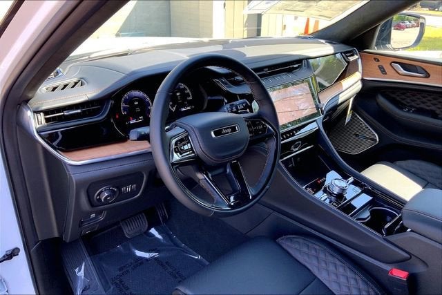 2026 Jeep Grand Cherokee Summit