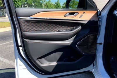 2026 Jeep Grand Cherokee Summit