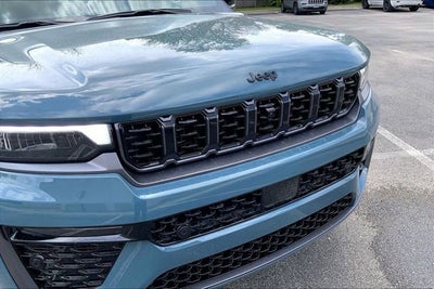 2026 Jeep Grand Cherokee Summit