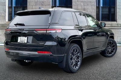 2027 Jeep Grand Cherokee Summit