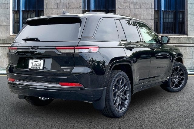 2027 Jeep Grand Cherokee Summit