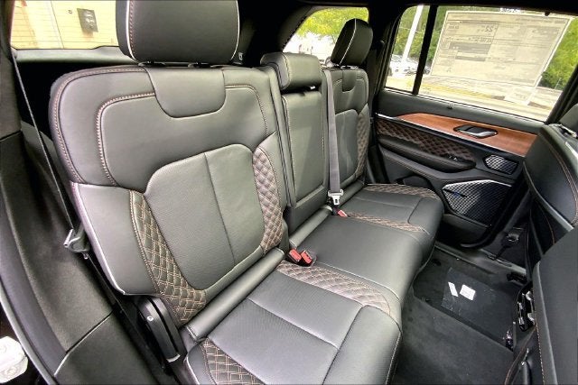 2027 Jeep Grand Cherokee Summit