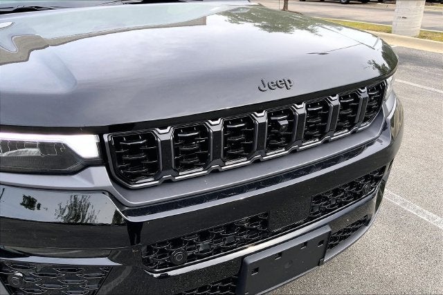 2027 Jeep Grand Cherokee Summit