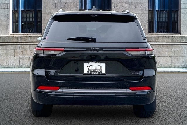2027 Jeep Grand Cherokee Summit