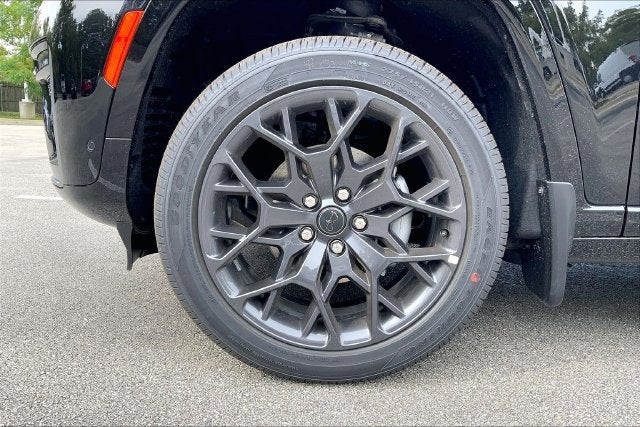 2027 Jeep Grand Cherokee Summit