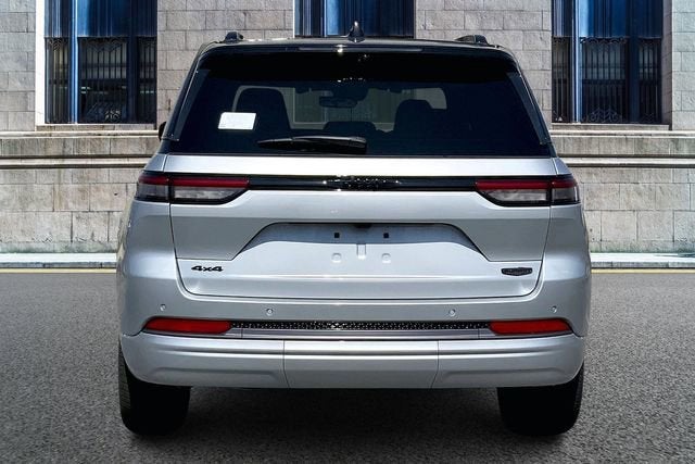 2026 Jeep Grand Cherokee Summit