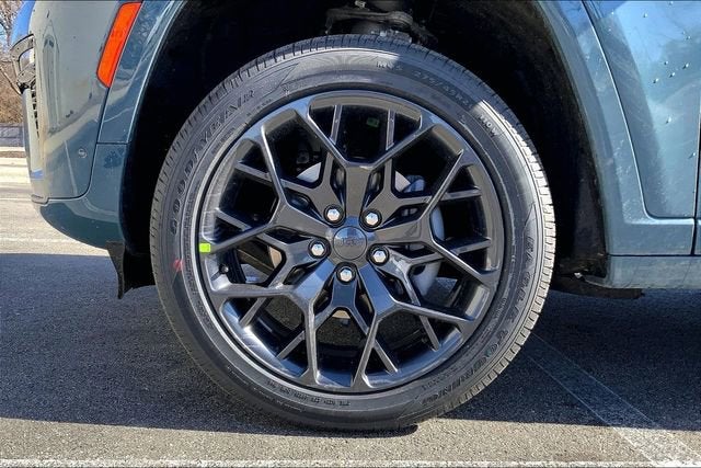 2026 Jeep Grand Cherokee Summit