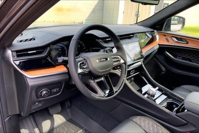 2026 Jeep Grand Cherokee Summit