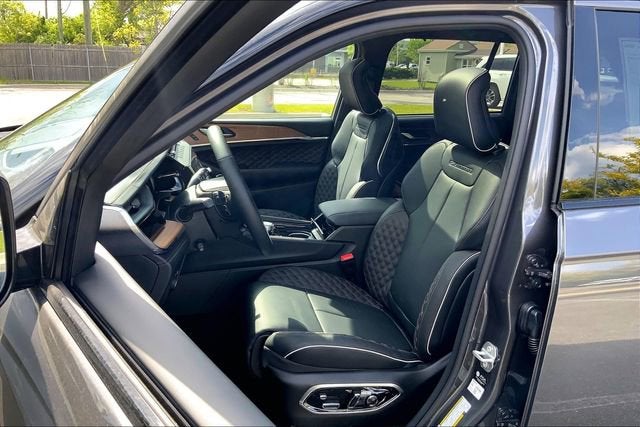 2026 Jeep Grand Cherokee Summit
