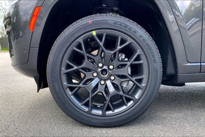2026 Jeep Grand Cherokee Summit