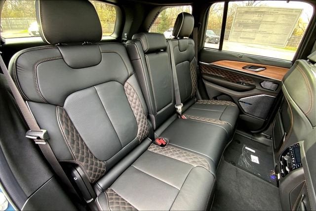 2026 Jeep Grand Cherokee Summit