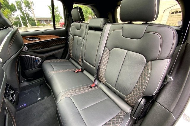2027 Jeep Grand Cherokee Summit