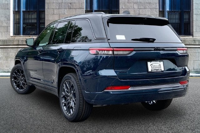 2027 Jeep Grand Cherokee Summit