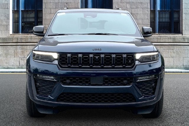 2027 Jeep Grand Cherokee Summit