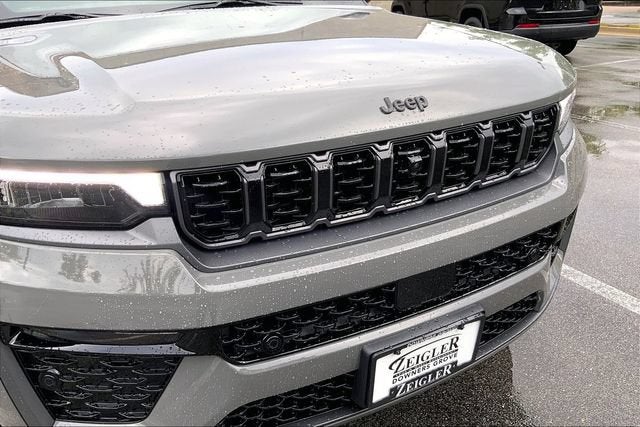 2027 Jeep Grand Cherokee Summit