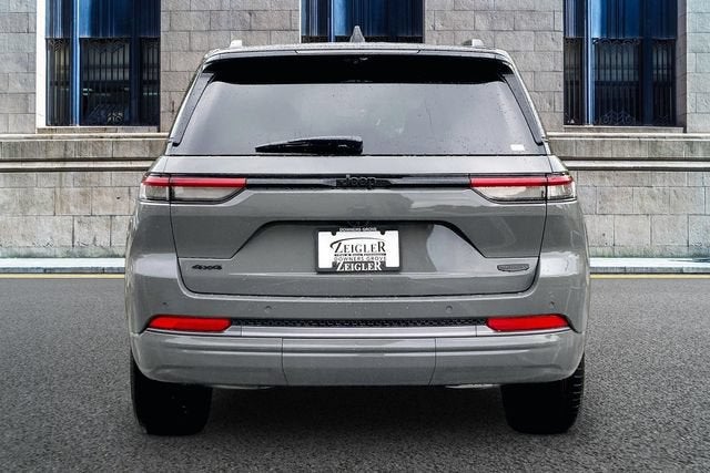 2027 Jeep Grand Cherokee Summit