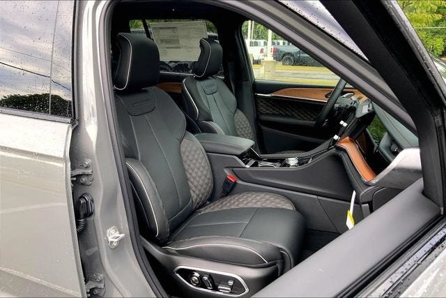 2027 Jeep Grand Cherokee Summit