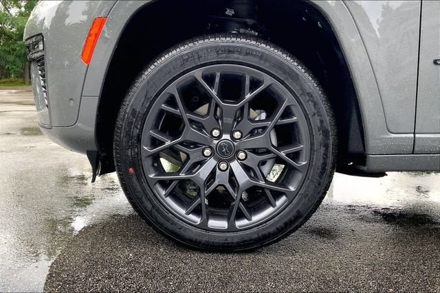 2027 Jeep Grand Cherokee Summit