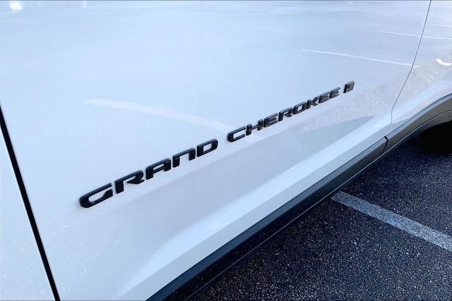 2026 Jeep Grand Cherokee L Laredo Altitude