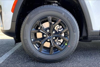 2026 Jeep Grand Cherokee L Laredo Altitude