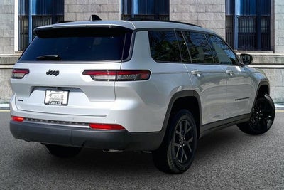 2026 Jeep Grand Cherokee L Laredo Altitude