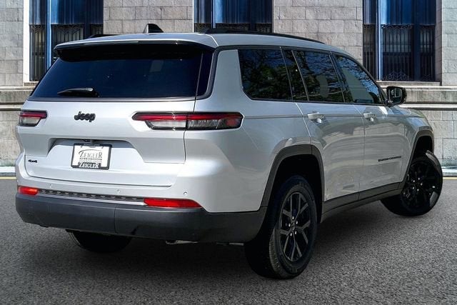 2026 Jeep Grand Cherokee L Laredo Altitude