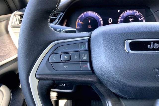 2026 Jeep Grand Cherokee L Laredo Altitude