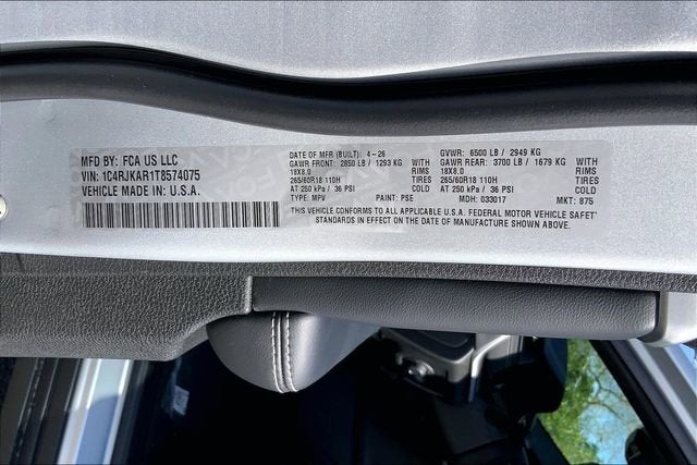 2026 Jeep Grand Cherokee L Laredo Altitude