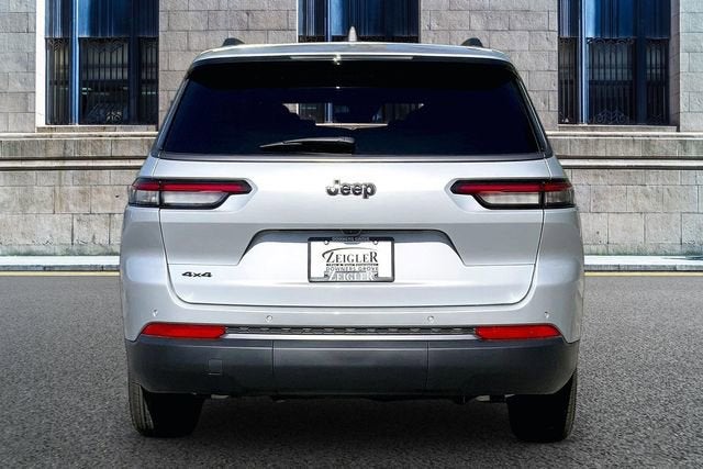 2026 Jeep Grand Cherokee L Laredo Altitude
