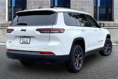2027 Jeep Grand Cherokee L Laredo Altitude